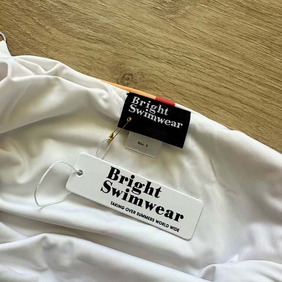 Bright Swimwear White Orange Strip One Piece Swimsuit S NWT - Picture 5 of 8